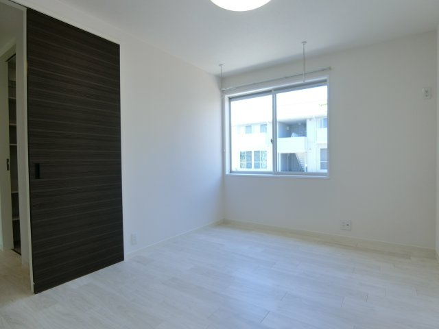 メゾンアムール　D棟の洋室