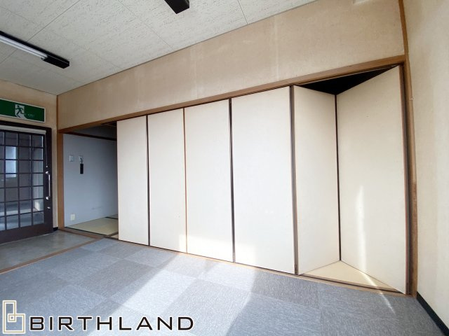 よねやビルの和室|4階