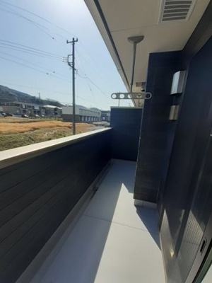 【バルコニー】 | ホワイトウェイブ | バルコニーからの眺めを楽しみながら食事をしませんか