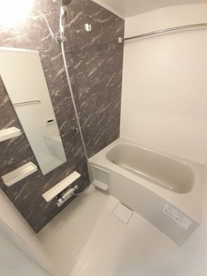 【浴室】 | ホワイトウェイブ | コンパクトで使いやすいお風呂です