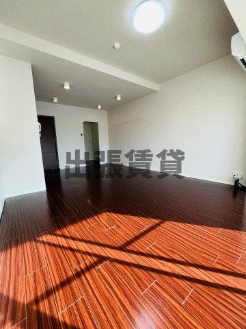 仲介手数料0円リーヴァストゥーディオ丸の内の居間・リビング