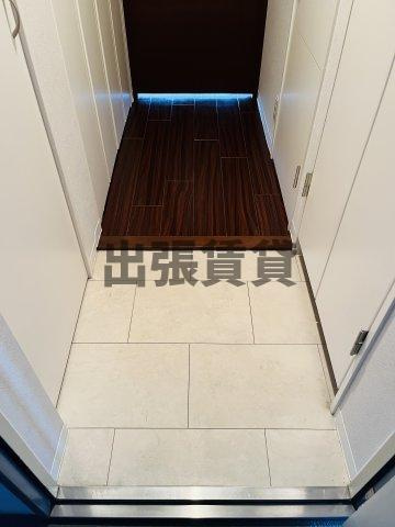 仲介手数料0円リーヴァストゥーディオ丸の内の玄関