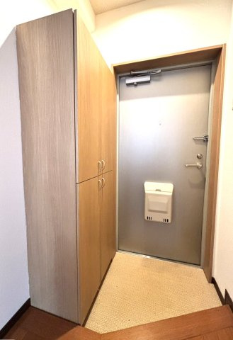 センターヒルズ中ノ橋の玄関
