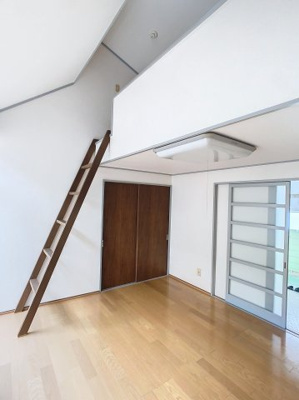 【居間・リビング】 | エスポワール駅前