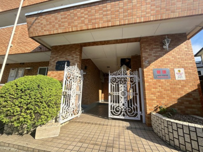 【エントランス】 | ローズガーデン二番館