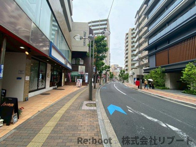 クレール市川の周辺