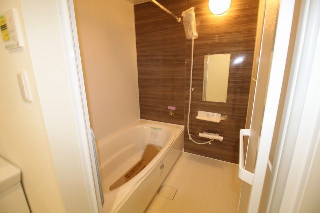 瀬戸南町２丁目　①　新築戸建　の浴室