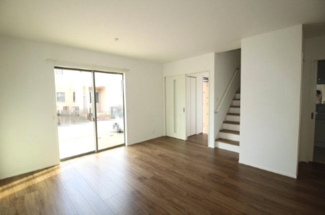 瀬戸南町２丁目　①　新築戸建　の居間・リビング|ＬＤＫ　15.2帖