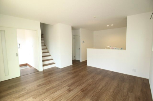 瀬戸南町２丁目　①　新築戸建　の居間・リビング|ＬＤＫ　15.2帖