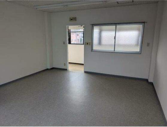 栗東市安養寺７丁目の店舗事務所の内装
