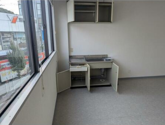 栗東市安養寺７丁目の店舗事務所の内装