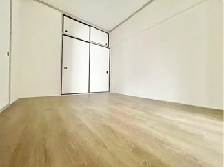 【洋室】 | エバーグリーン金岡2号棟 | 6帖の洋室です。