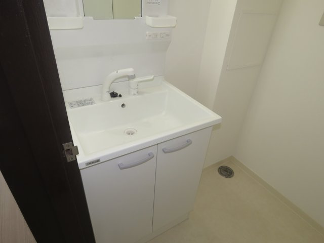 赤松マンションの独立洗面台