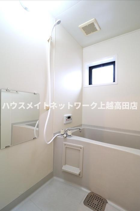 ヴューライラックの浴室|浴室