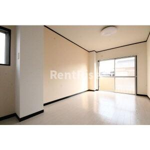 メゾンカーサの居間・リビング