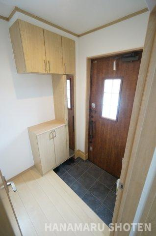 中古　千葉市稲毛区山王町の玄関|＊当日ご案内可＊ご希望の物件まとめてご案内！弊社が掲載していない物件でもOK♪お気軽にご相談ください ♪お電話でのお問合わせがスムーズ♪