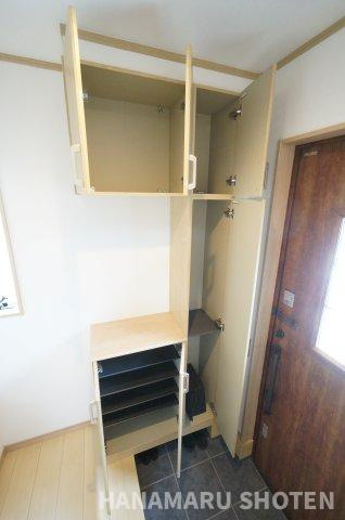 中古　千葉市稲毛区山王町の玄関|＊当日ご案内可＊ご希望の物件まとめてご案内！弊社が掲載していない物件でもOK♪お気軽にご相談ください ♪お電話でのお問合わせがスムーズ♪