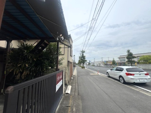 岡山市南区築港新町　売土地の前面道路含む現地写真