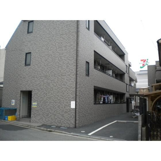 ファミーユコート恩田の外観