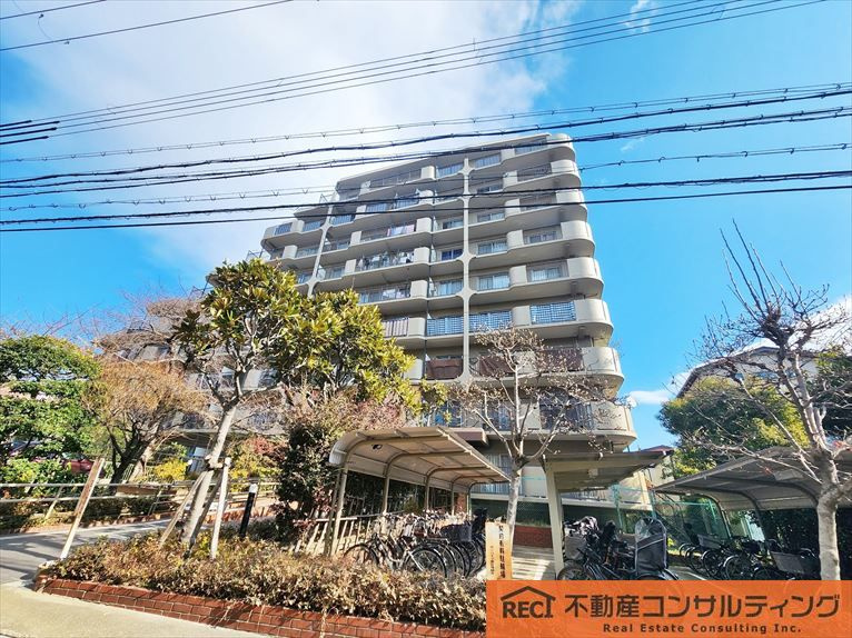 サンハイツ灘の外観