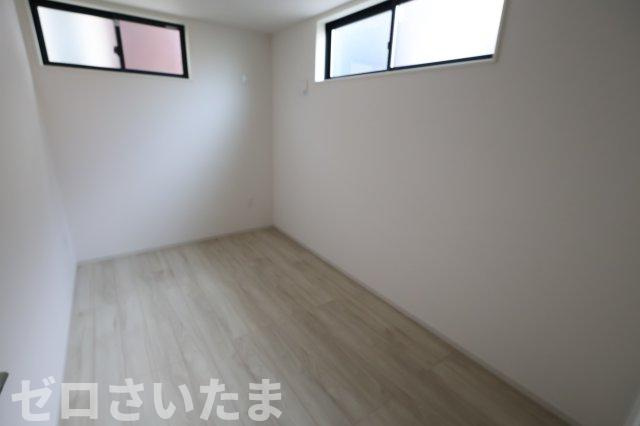 《仲介手数料無料》練馬区貫井３丁目46-29新築一戸建てケイアイスタイルの洋室