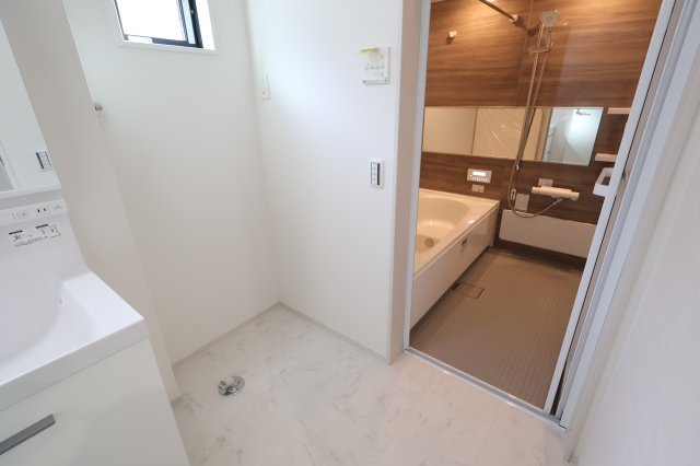 《仲介手数料無料》練馬区貫井３丁目46-29新築一戸建てケイアイスタイルのランドリースペース