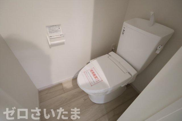 《仲介手数料無料》練馬区貫井３丁目46-29新築一戸建てケイアイスタイルのトイレ