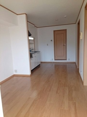 エレガンテⅡの居間・リビング