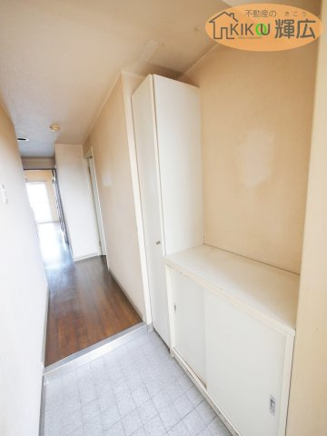 プレステージ姫路西飾磨　3階の玄関