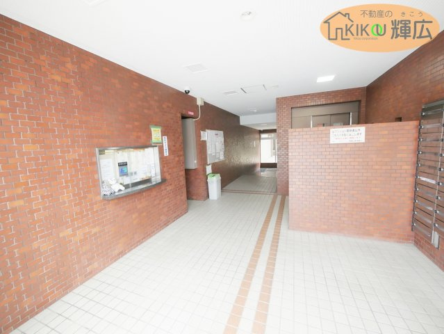 【エントランス】 | プレステージ姫路西飾磨　3階