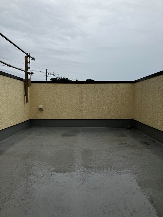 下安松戸建のバルコニー