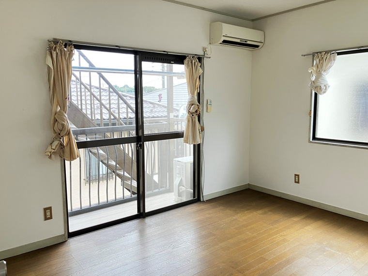 下安松戸建の寝室