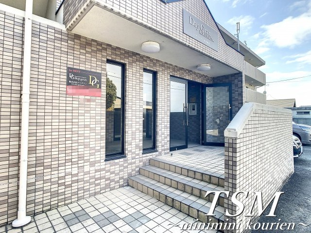 デイグラン香里園北のエントランス