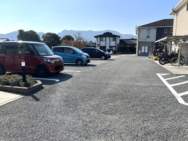 フリーダムⅠの駐車場