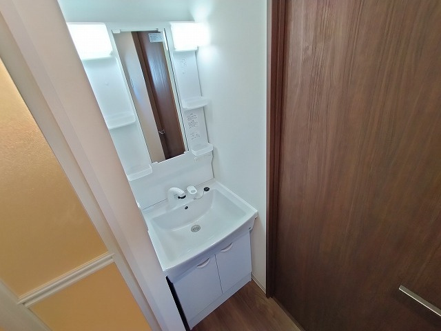 神戸市北区鈴蘭台北町６丁目の賃貸マンションの洗面所