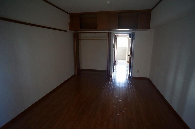 エリーな横川の内装