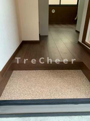 【玄関】 | ロイヤルハウス