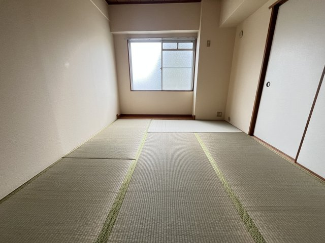 カルムハイツ千代田の和室