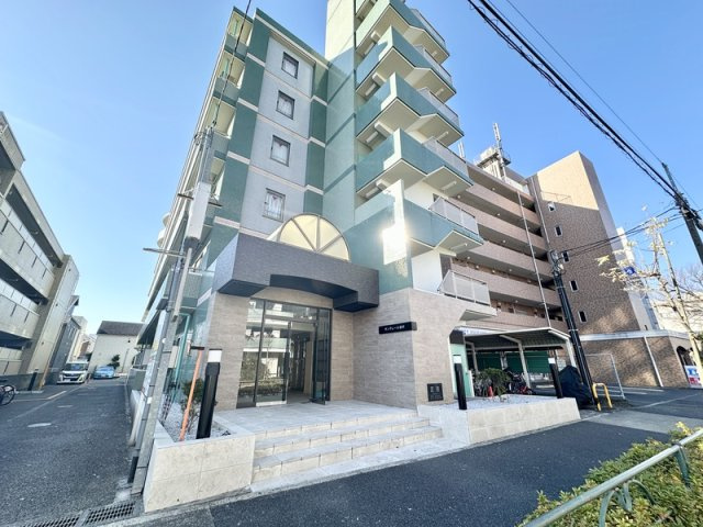 府中市本宿町２丁目の賃貸マンションの外観