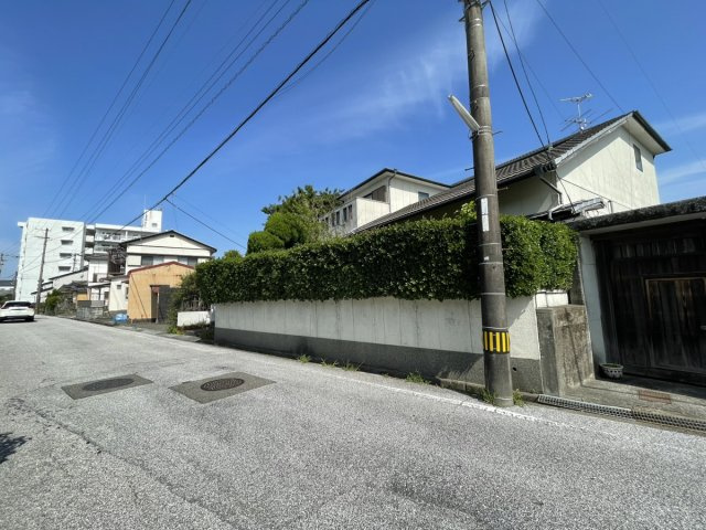「更地渡し58坪」高知市高須新町４丁目　売り土地の前面道路含む現地写真|前面道路含む現地写真です