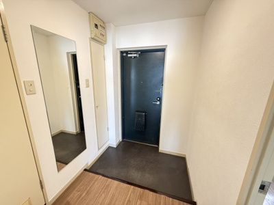 【玄関】 | シャトーレイクルイーズ