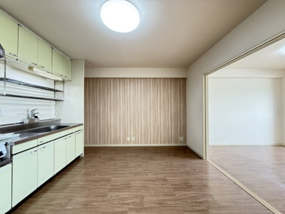 【居間・リビング】 | シャトーレイクルイーズ