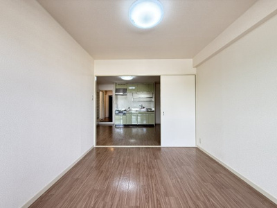 【洋室】 | シャトーレイクルイーズ