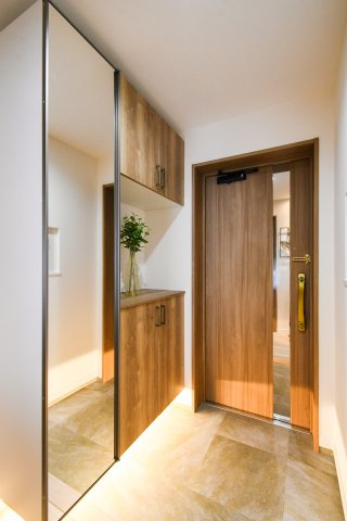 【居間・リビング】の画像