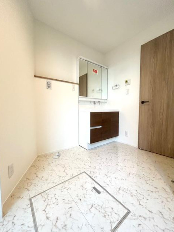 横浜市磯子区岡村3丁目 新築未入居戸建て【仲介手数料無料】