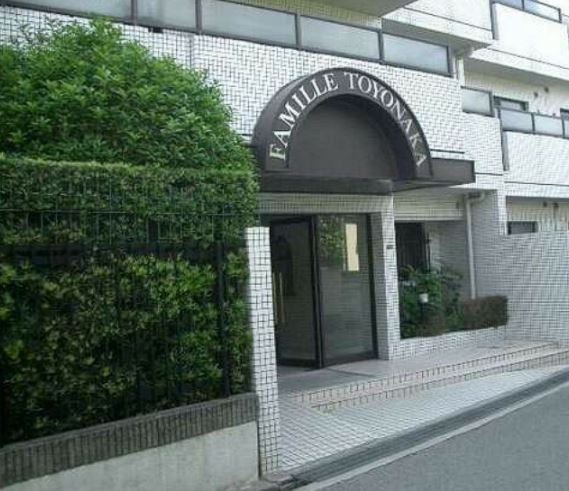 ファミール豊中千里園のエントランス