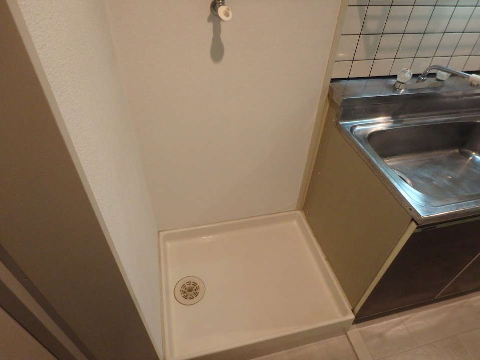 Ｒequie智恵光院の設備|洗濯機置場