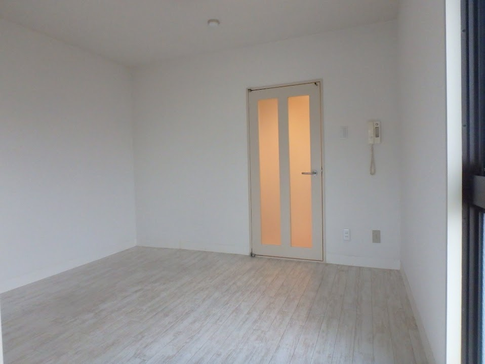 Ｒequie智恵光院の居間・リビング