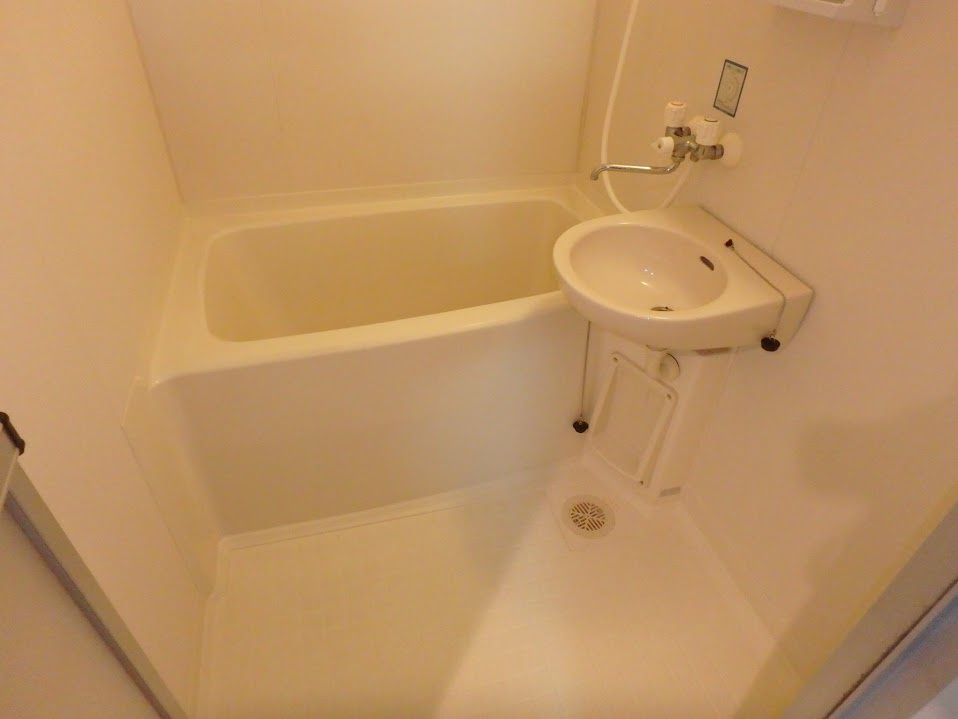 Ｒequie智恵光院の浴室