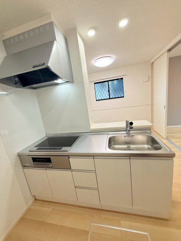 ラ　クラルテ　ａのキッチン